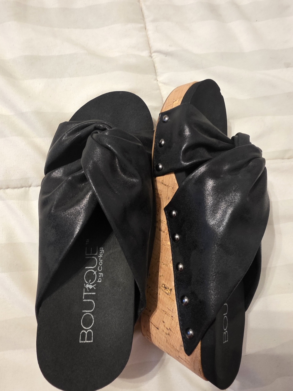 Black Knot Cork Wedge Sandals